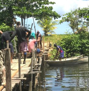 Conserto da ponte em Tairu