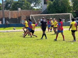 União da Ilha segue invicto na copa vencendo de 3 x 0 do time Amoreiras e a torcida vibra no campo da Misericórdia, em Itaparica