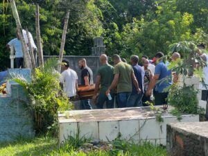 Tairu se despede de Dona Maria José, símbolo da cultura e da comunidade