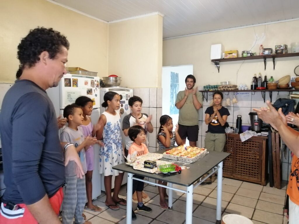 Capítulo 9: Aniversário de Thomas