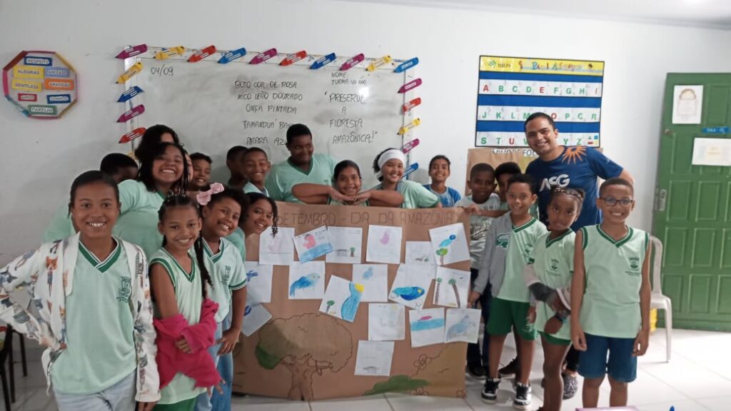 Arte e poesia de estudantes celebram a Mata Atlântica e despertam consciência ambiental na Ilha de Itaparica.