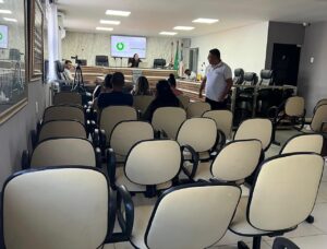 Audiência sobre execução orçamentária em Vera Cruz é realizada sem vereadores e sem participação popular