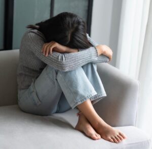 O Brasil que não sabe acolher, histórias reais do colapso da saúde mental