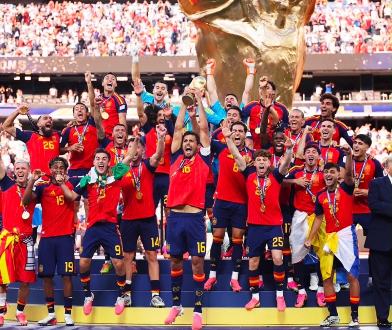 Espanha conquista o bicampeonato mundial de forma invicta e domina premiações individuais Espanha conquista o bicampeonato mundial de forma invicta e domina premiações individuais