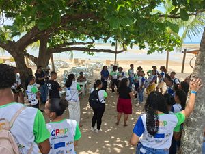 Aulão Maré do Futuro reúne jovens estudantes de cursinhos populares na Ilha de Itaparica